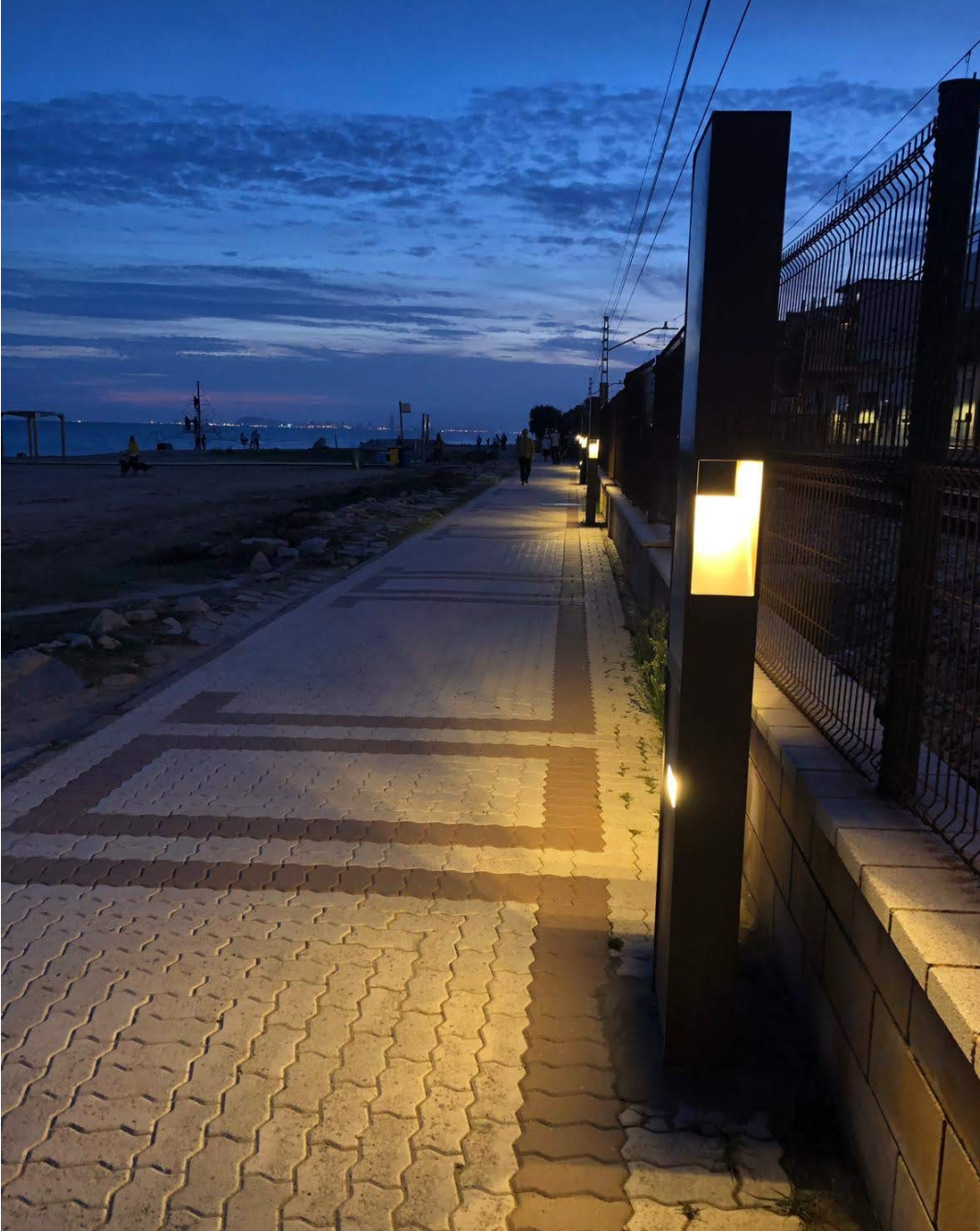 Imatge pels mitjans: Reparar o substituïr iluminacio FV passeig Maritim